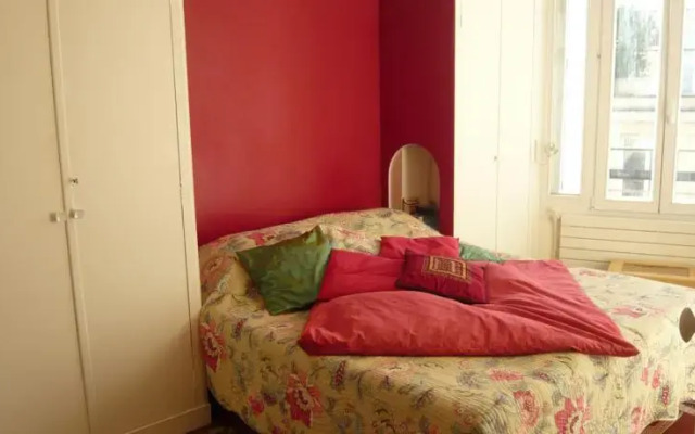 Parisian Home - InvalidesTour Eiffel