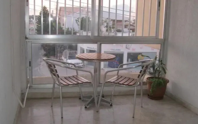 Apartment No. 7