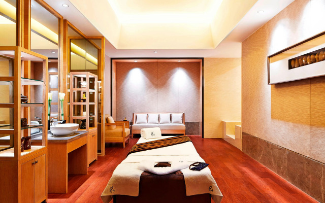 Sheraton Grand Zhengzhou Hotel