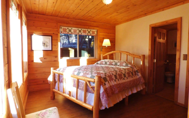 Juneberry Lodge