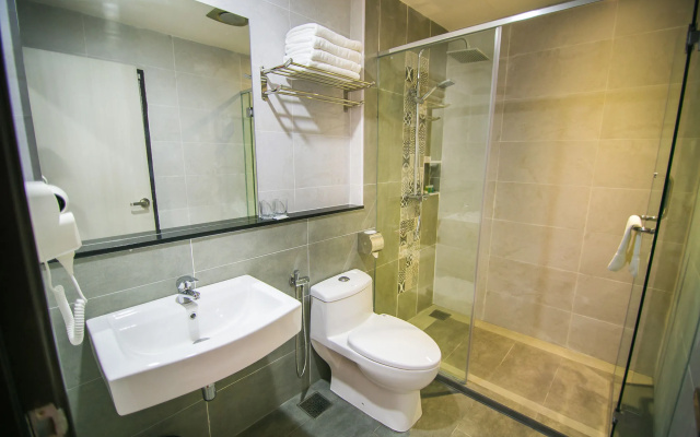 Indra Hotel - Boutique Suites