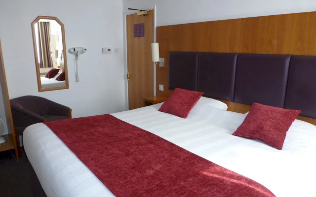De Trafford Hotel By Greene King Inns