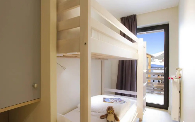 Apartment in Eclose With Mountain Views