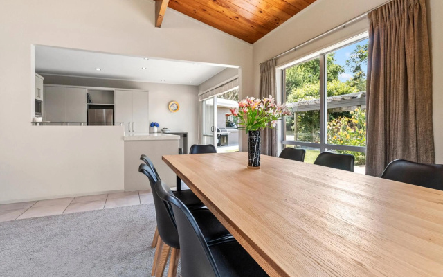 Country Retreat - Athenree Holiday Home