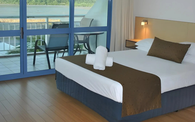 Coral Sea Vista Apartments