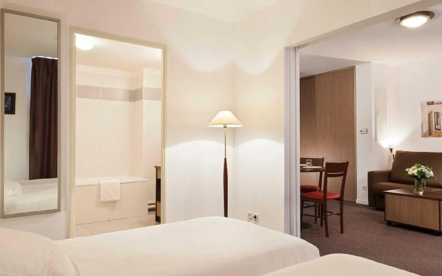 Comfort Suites Port-Marly Paris Ouest