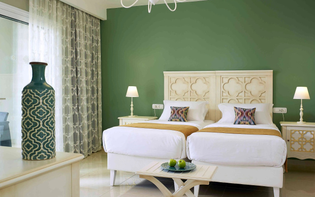 Anemos Luxury Grand Resort