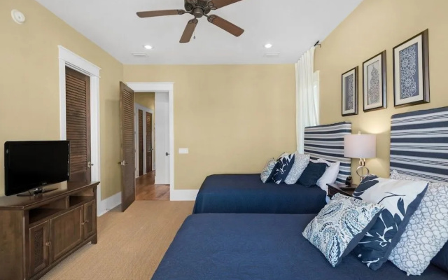 32 E Park Place Duplex #802