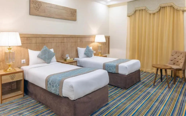 Snood AL-Dana Hotel