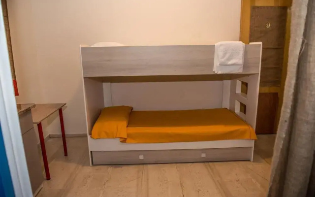 District Suites