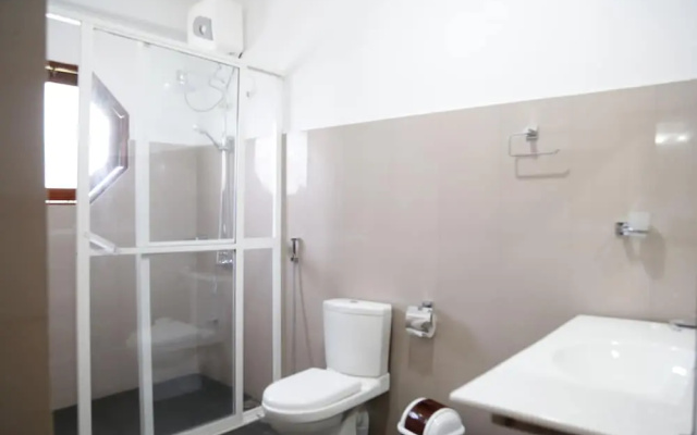 Ananthi Hotels
