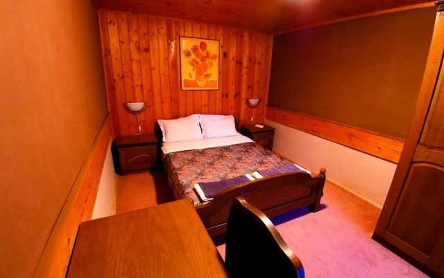 Aparthotel Alexander