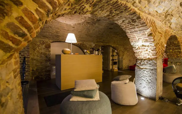 NE5T Suites & Spa