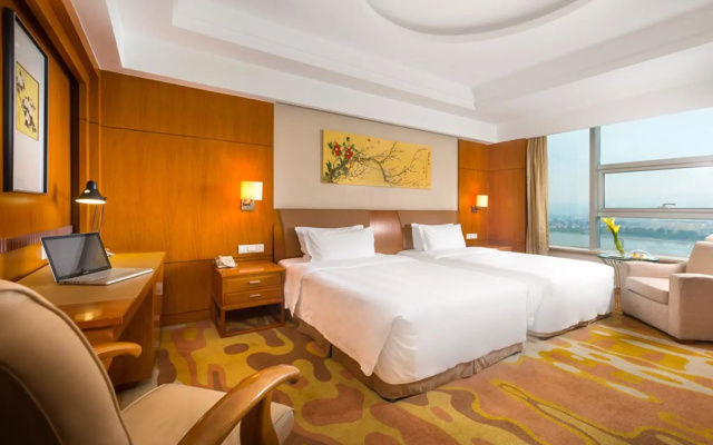 Fuyang International Trade Center Hotel