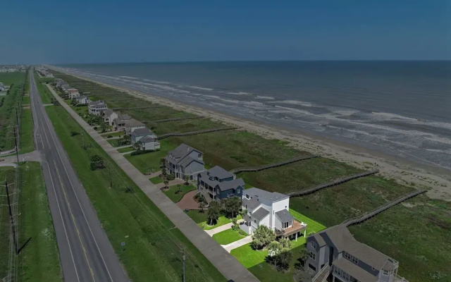 Sandcastle by Ryson Vacation Rentals