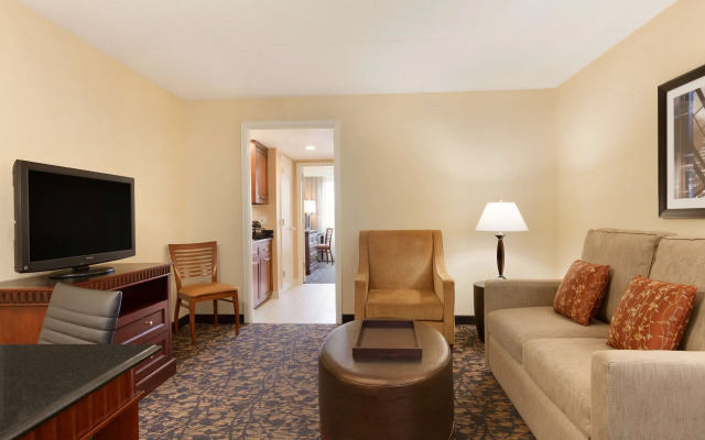 Embassy Suites by Hilton Boston Waltham