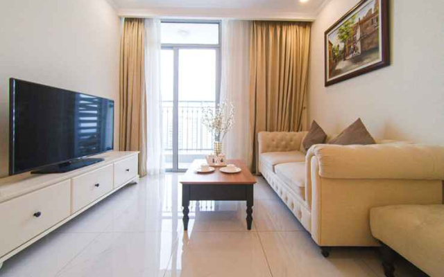 Bland Landmark Luxury Residence by BeVista