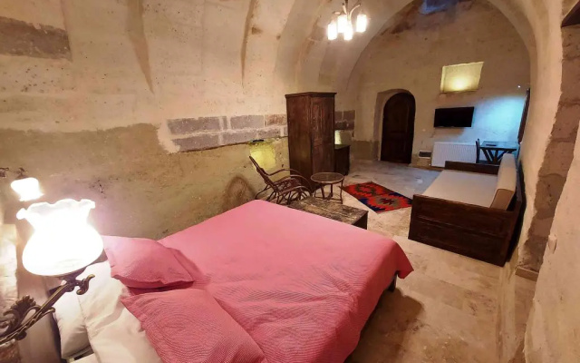 Armesos Cave Hotel