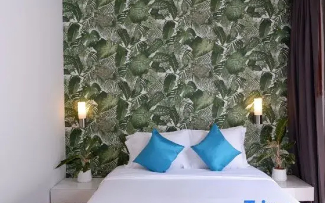 The Lush Apartments & Suites
