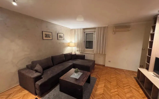 Central Studio Apartments