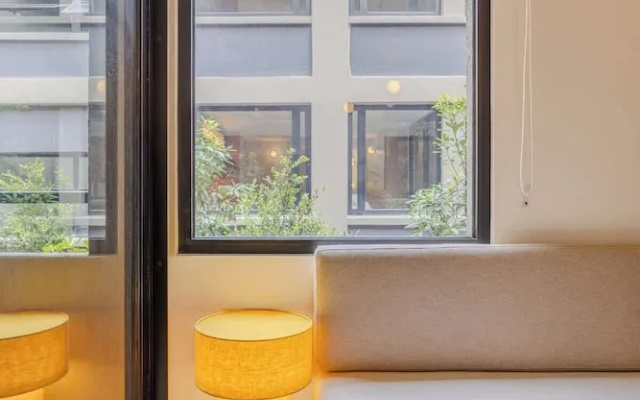 Nok Amazing 2BR Apartment With Balcony City Views