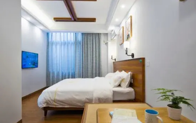Xiaolu Chenke Boutique Hotel (Haikou Meilan International Airport)