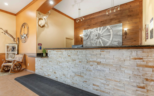 Best Western Windwood Inn & Suites