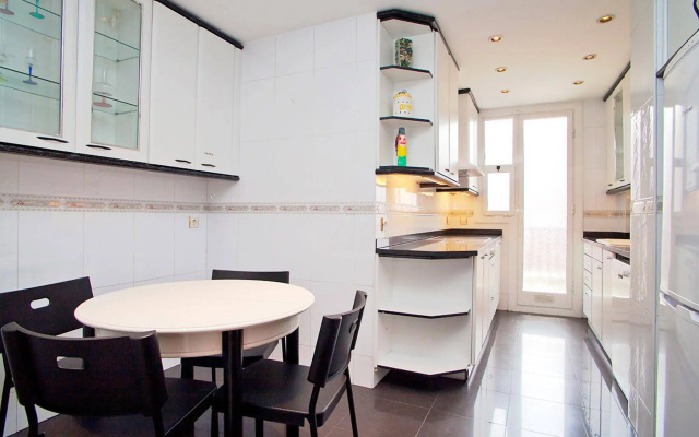 Apartment Sants-Les Corts Galileu