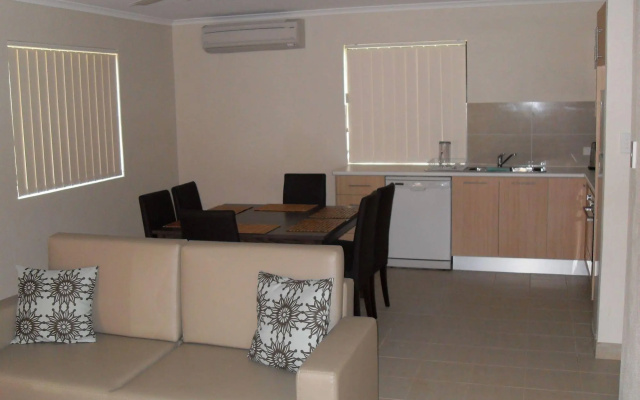 Coochiemudlo Island Seminara Apartments