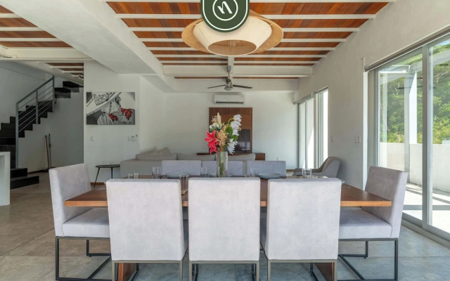 3 BR Condo - Private Terrace and Pool - Oceanview