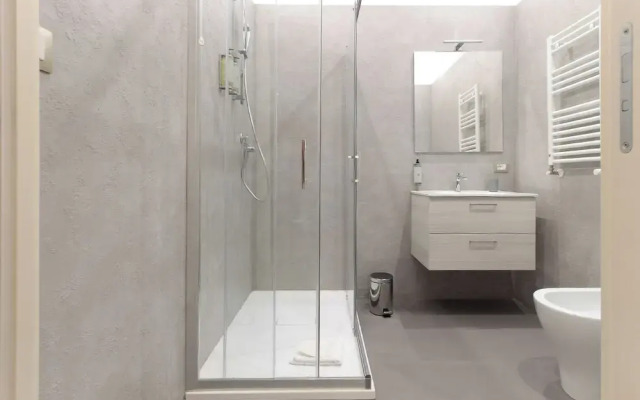 Velia Relais