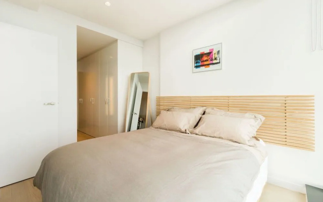 EVA, 1BDR Melbourne Apartment