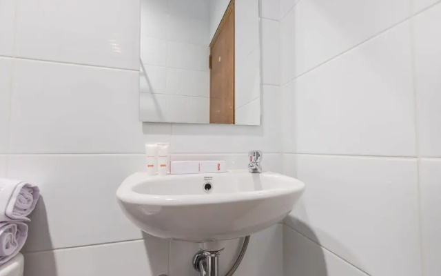 Urban Residence by OYO Rooms