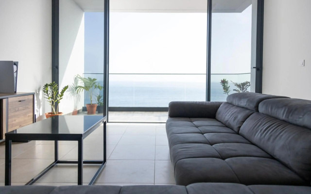 3 bdr aprt, amazing seaview, rooftop pool - LCGR