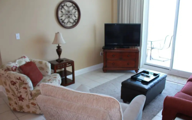 Lighthouse 1418 - 3 Br condo