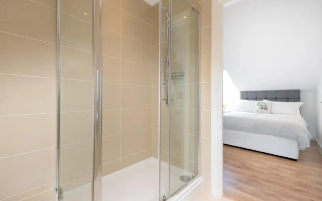 Skyvillion Tower Points - Tower Point Lovely apartment in Enfield London
