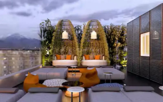 Adia Aluma Athens, Curio Collection
