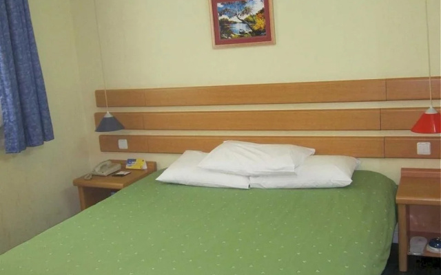 Home Inn Neo Shanghai Pudong Airport Huinan Metro Station Tongji Road