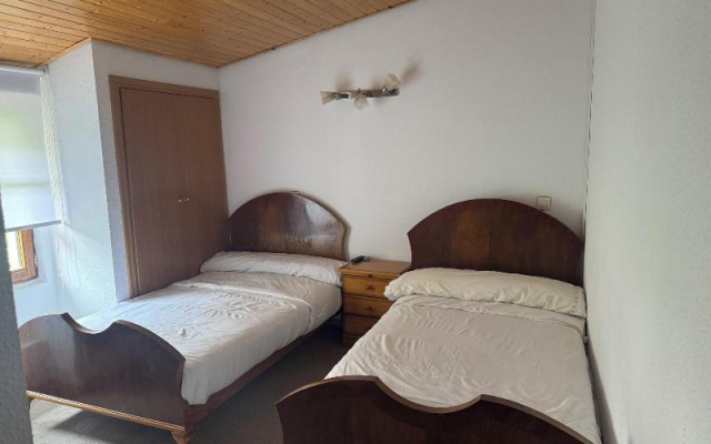 Pension Y Bar Ivis