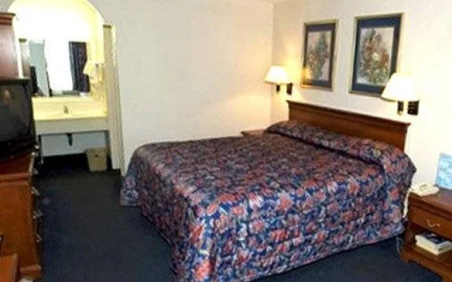 Executive Inn