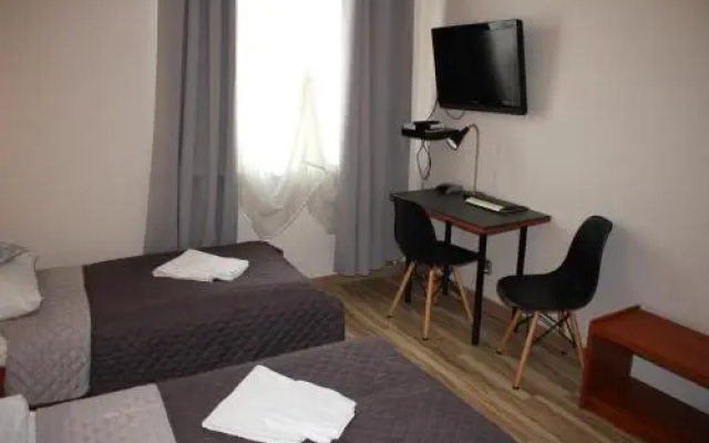 Hotel 1