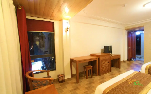 Himalaya Hostel Room