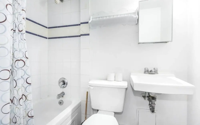 Budget Friendly Stay in Downtown