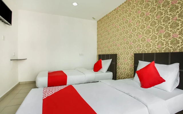 Ms Nyonya Hotel by OYO Rooms