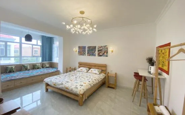 Yining Yueye Homestay