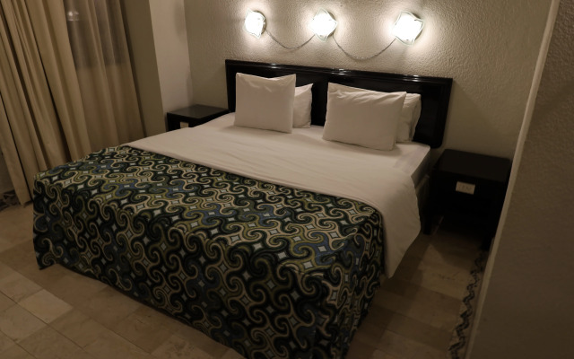 Hotel Aristos Puebla