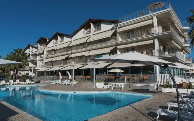 Residence Roseto Pool Seaview Abruzzo