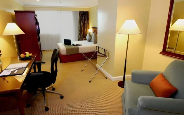 Oxford Suites Makati