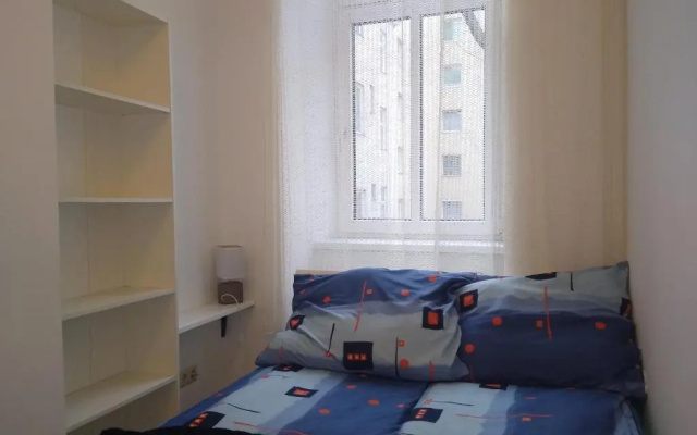 Spacious Central Apartment