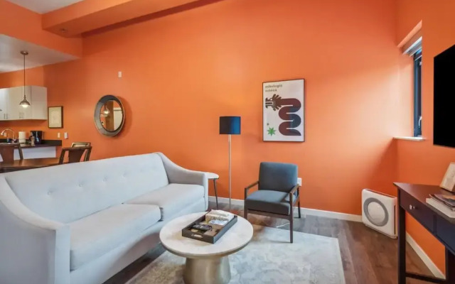Sunstone Suite - 202